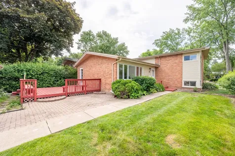 274 Pleasant Hill Boulevard Palatine IL 60067