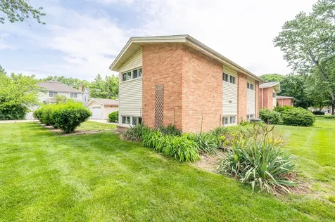 274 Pleasant Hill Boulevard Palatine IL 60067