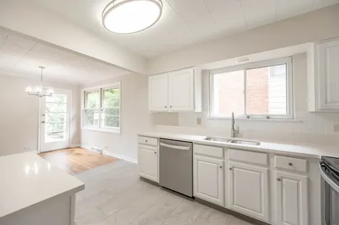 274 Pleasant Hill Boulevard Palatine IL 60067
