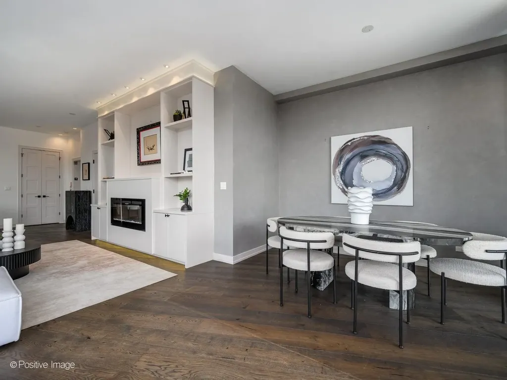 2800 North Lincoln Avenue Chicago IL 60657