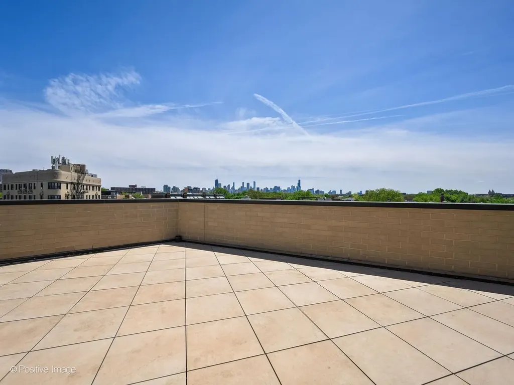 2800 North Lincoln Avenue Chicago IL 60657