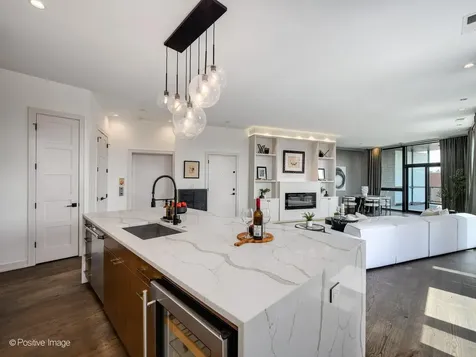 2800 North Lincoln Avenue Chicago IL 60657