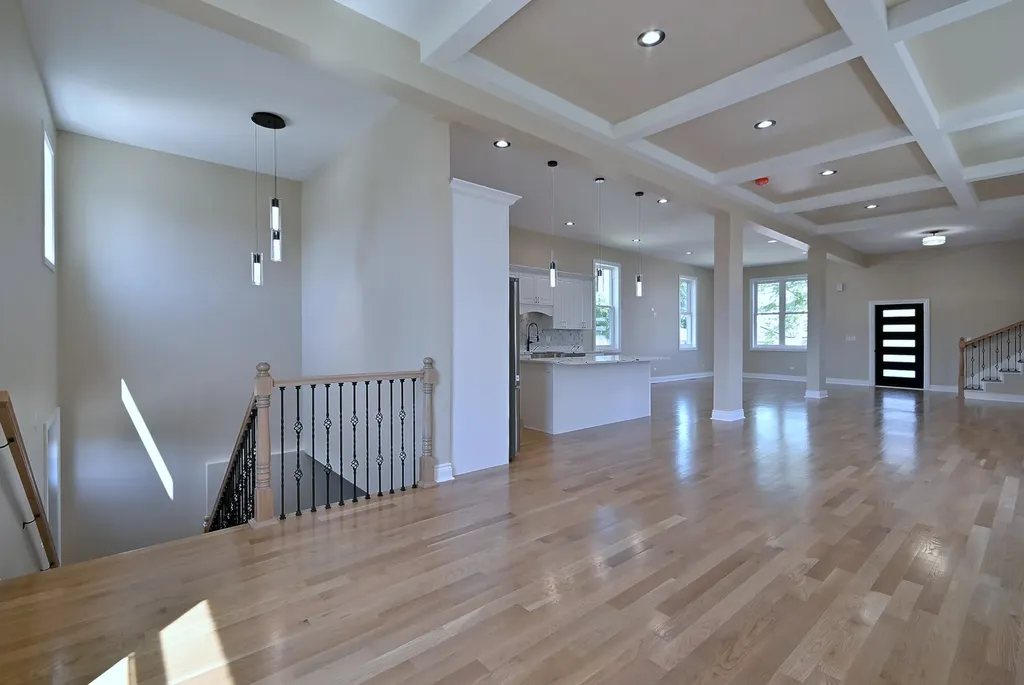 4857 West Hirsch Street Chicago IL 60651