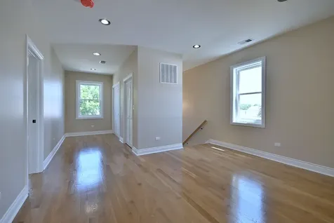 4857 West Hirsch Street Chicago IL 60651
