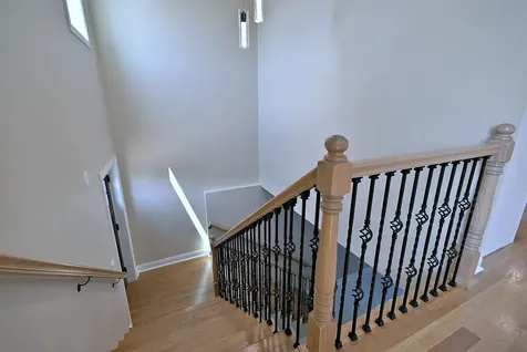 4857 West Hirsch Street Chicago IL 60651