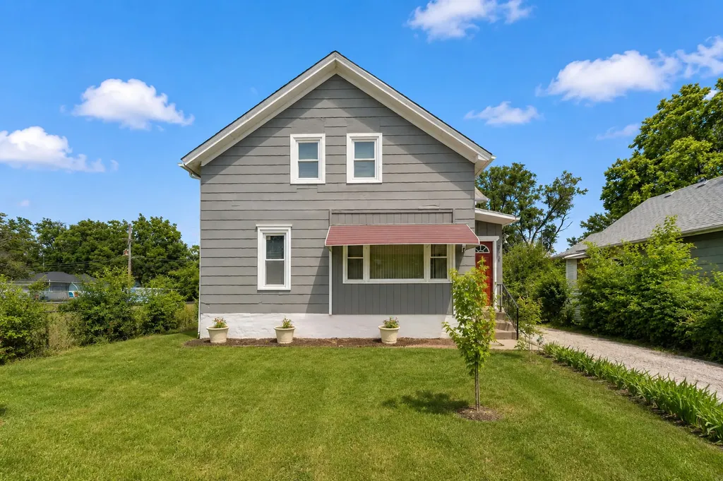 528 Water Street Joliet IL 60436
