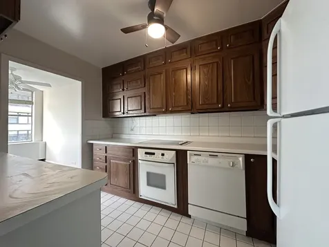 5757 North Sheridan Avenue Chicago IL 60660