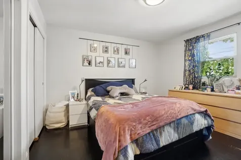 1528 West Chase Avenue Chicago IL 60626