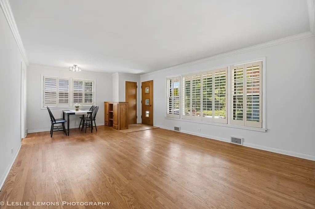 4089 Western Avenue Western Springs IL 60558