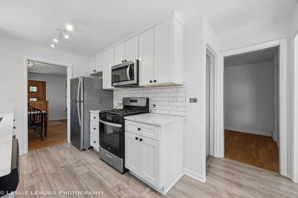 4089 Western Avenue Western Springs IL 60558