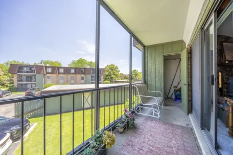 11136 Center Road Palos Hills IL 60465