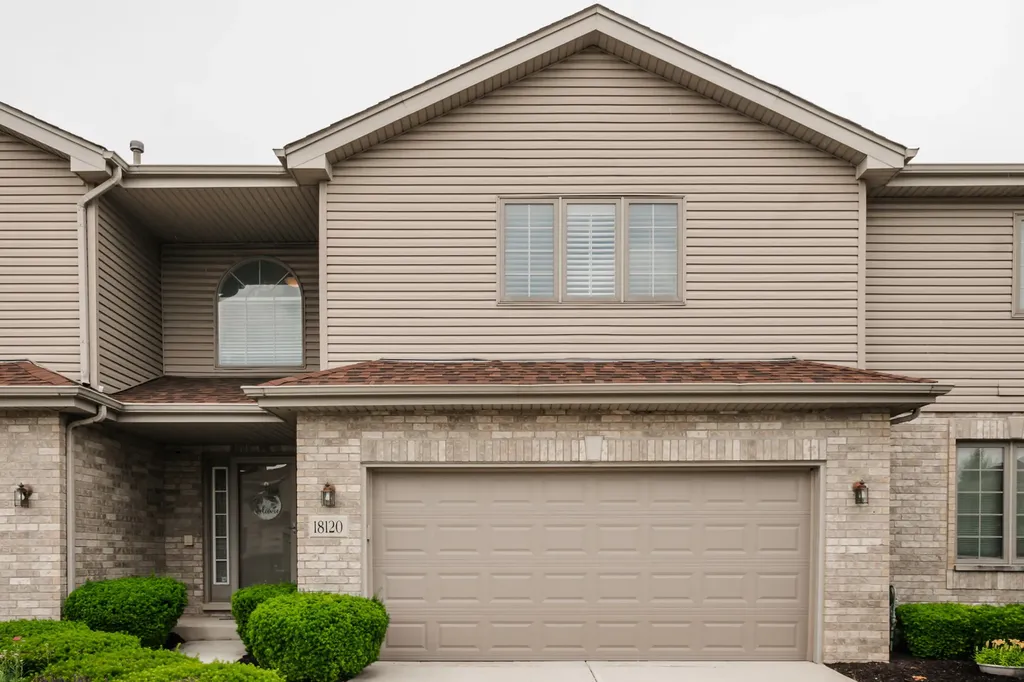 18120 Bramlett Drive Tinley Park IL 60487