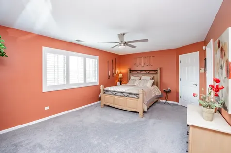 18120 Bramlett Drive Tinley Park IL 60487