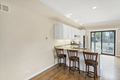 1415 West Hawthorne Street Arlington Heights IL 60005
