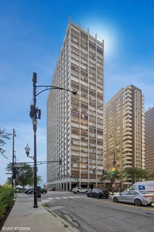 6171 North Sheridan Road Chicago IL 60660