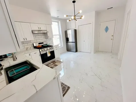 837 North Winchester Avenue Chicago IL 60622