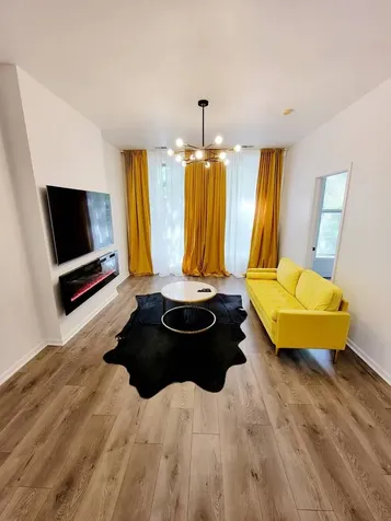 837 North Winchester Avenue Chicago IL 60622