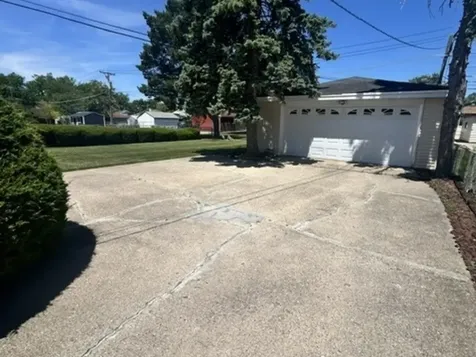 8332 West Winona Street Norridge IL 60706