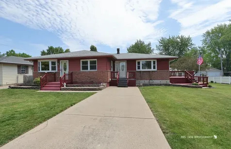2019 Gilboa Avenue Zion IL 60099