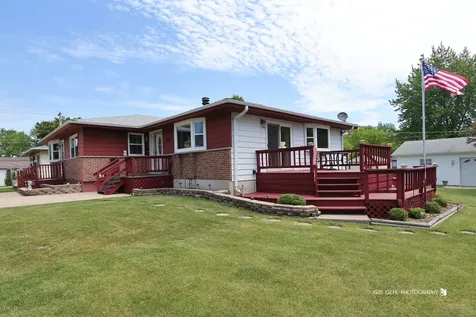 2019 Gilboa Avenue Zion IL 60099