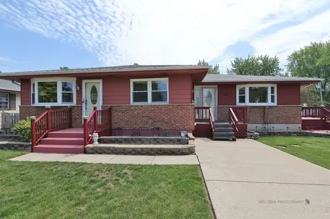 2019 Gilboa Avenue Zion IL 60099