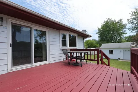 2019 Gilboa Avenue Zion IL 60099