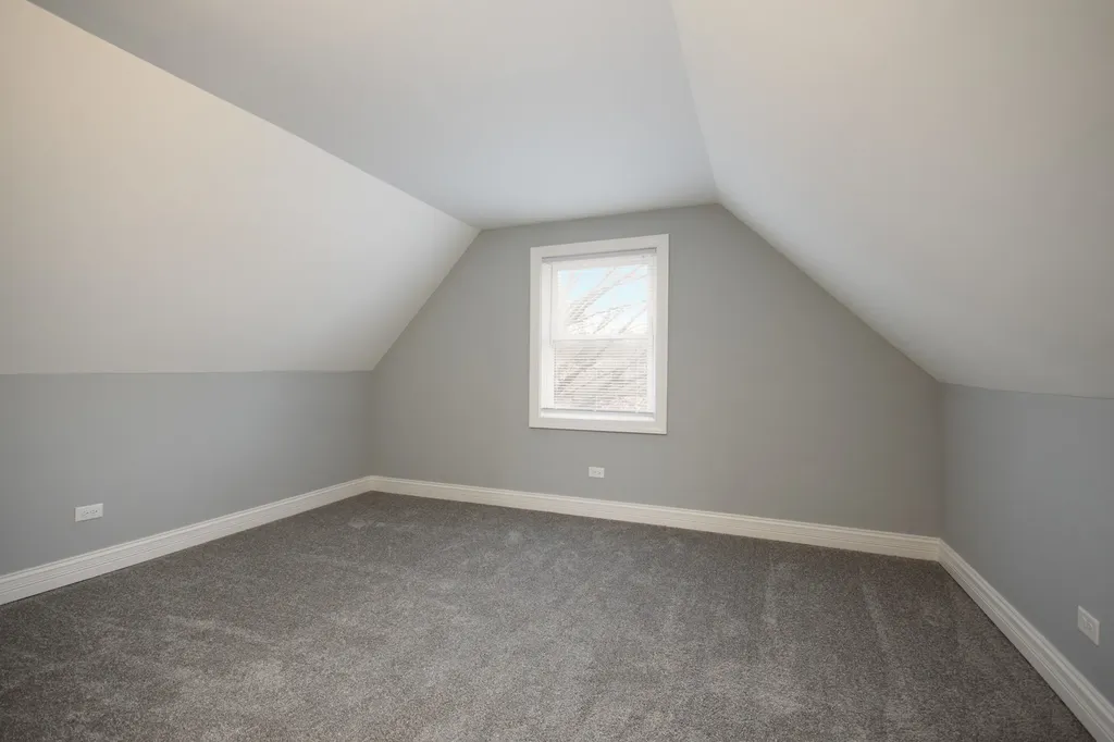 9605 South Greenwood Avenue Chicago IL 60628
