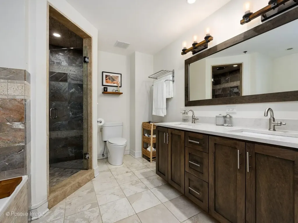 1201 West Wrightwood Avenue Chicago IL 60614