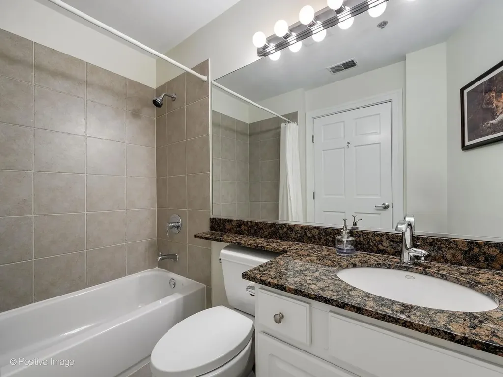 1201 West Wrightwood Avenue Chicago IL 60614