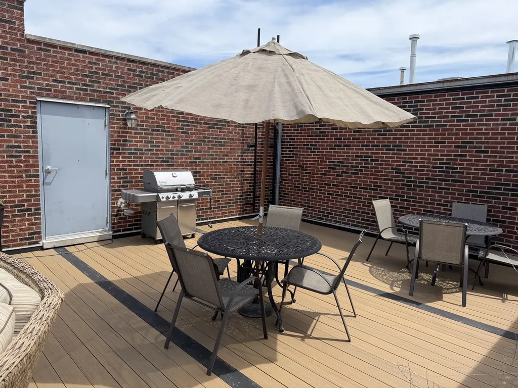 1201 West Wrightwood Avenue Chicago IL 60614