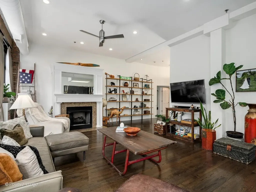 1201 West Wrightwood Avenue Chicago IL 60614
