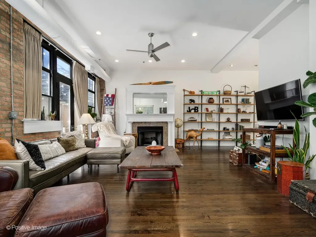 1201 West Wrightwood Avenue Chicago IL 60614
