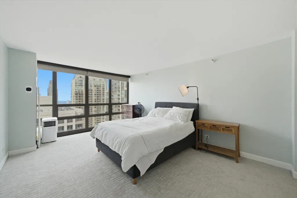 10 East Ontario Street Chicago IL 60611