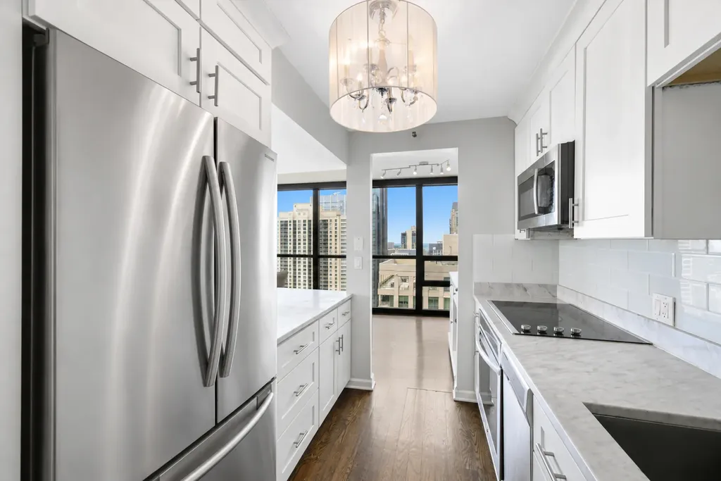 10 East Ontario Street Chicago IL 60611