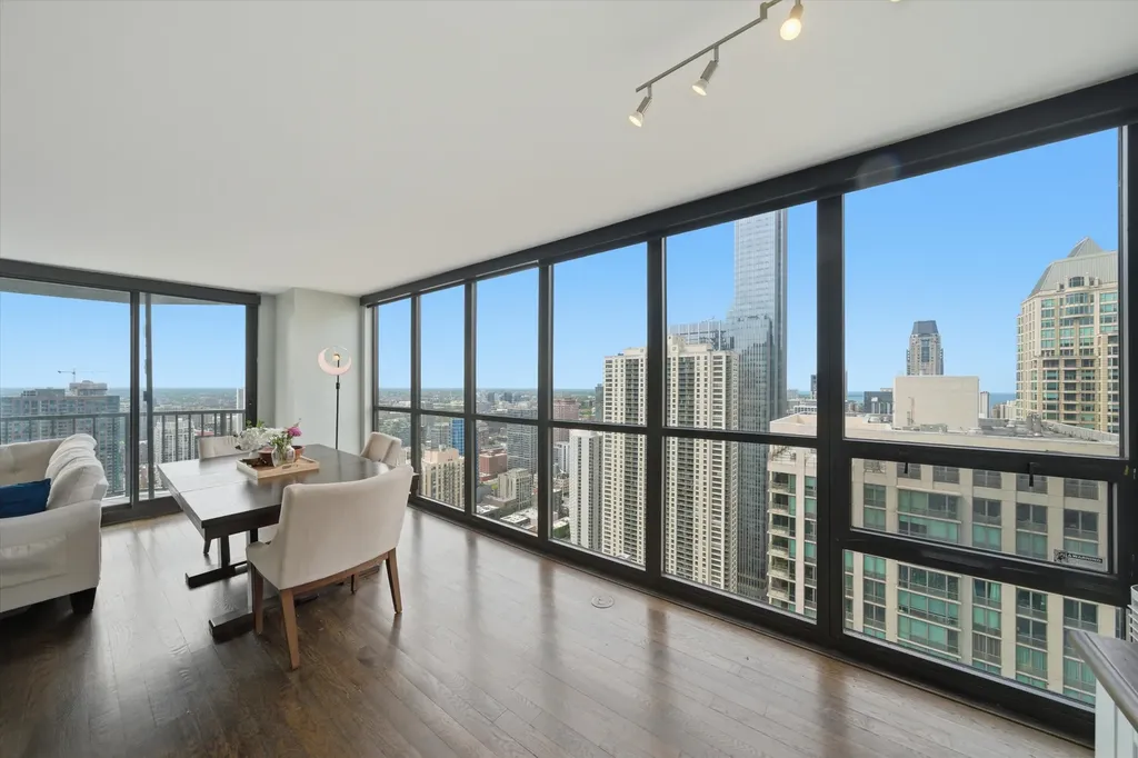 10 East Ontario Street Chicago IL 60611