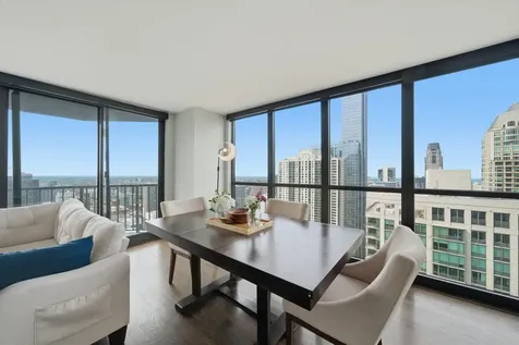 10 East Ontario Street Chicago IL 60611