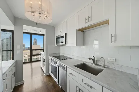 10 East Ontario Street Chicago IL 60611