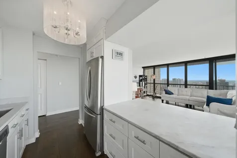 10 East Ontario Street Chicago IL 60611