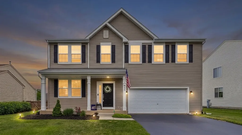 955 Valley Stream Drive Pingree Grove IL 60140