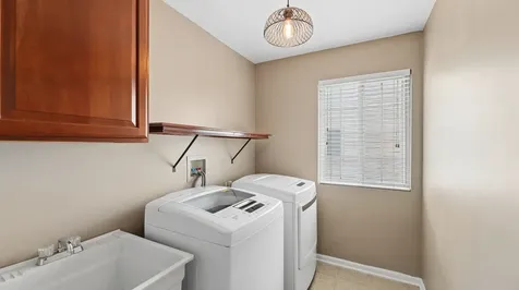 955 Valley Stream Drive Pingree Grove IL 60140