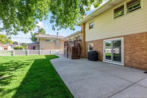 10328 Long Avenue Oak Lawn IL 60453