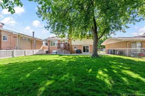 10328 Long Avenue Oak Lawn IL 60453
