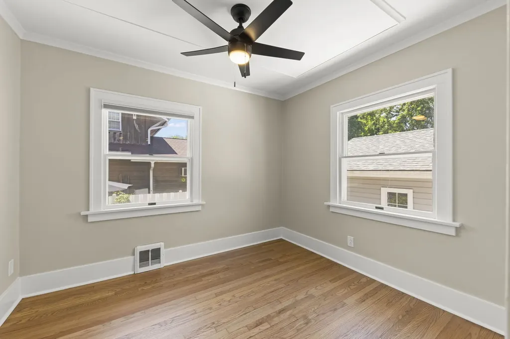 590 Prairie Avenue Glen Ellyn IL 60137
