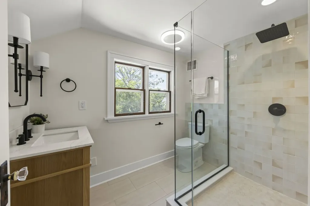 590 Prairie Avenue Glen Ellyn IL 60137