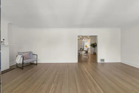 590 Prairie Avenue Glen Ellyn IL 60137