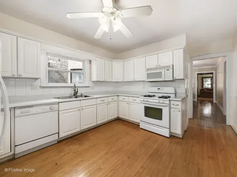 4734 North Karlov Avenue Chicago IL 60630