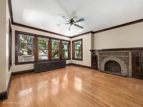4734 North Karlov Avenue Chicago IL 60630