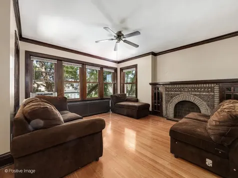 4734 North Karlov Avenue Chicago IL 60630