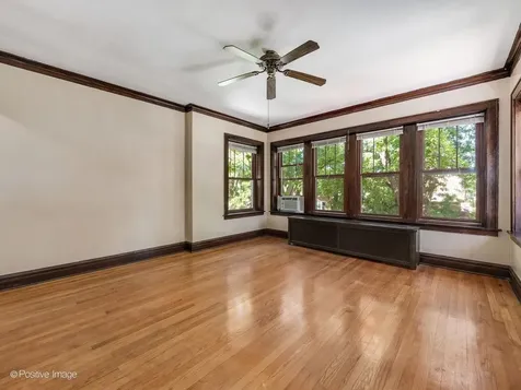 4734 North Karlov Avenue Chicago IL 60630