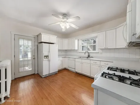 4734 North Karlov Avenue Chicago IL 60630